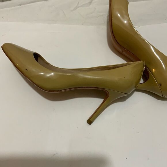 Coach New York Grand patent beige kitten heel pointy toe pumps heels Size 8 B - Picture 12 of 14